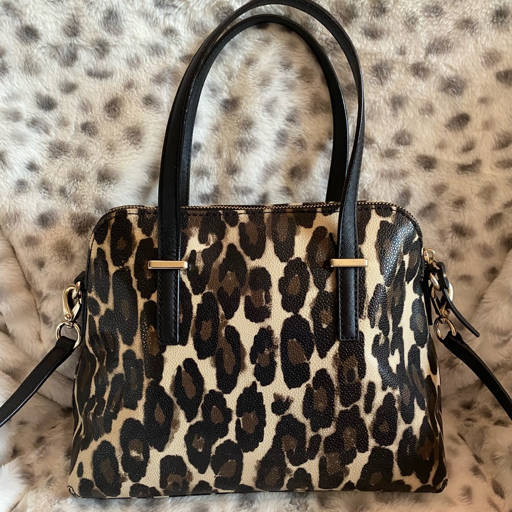 Kate Spade maise pebbled leather leopard print crossbody bag, like new condition